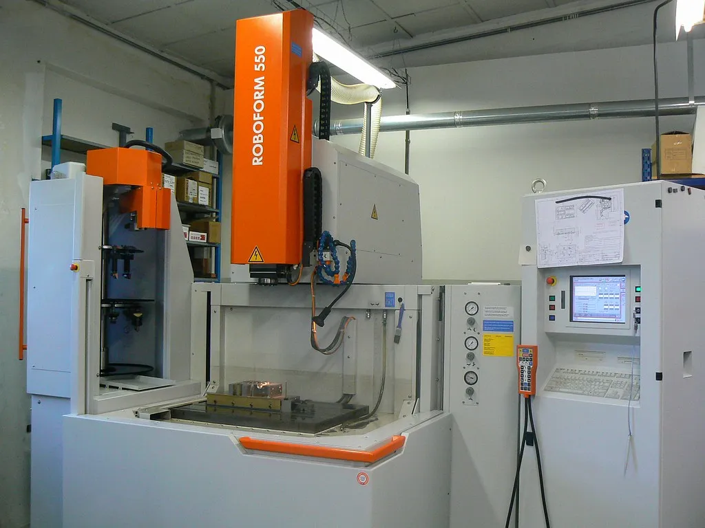 ROBOFORM, 5 AXES CNC machine Huron