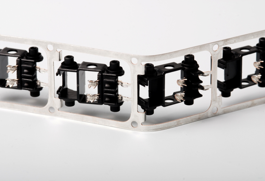 reel to reel moulding