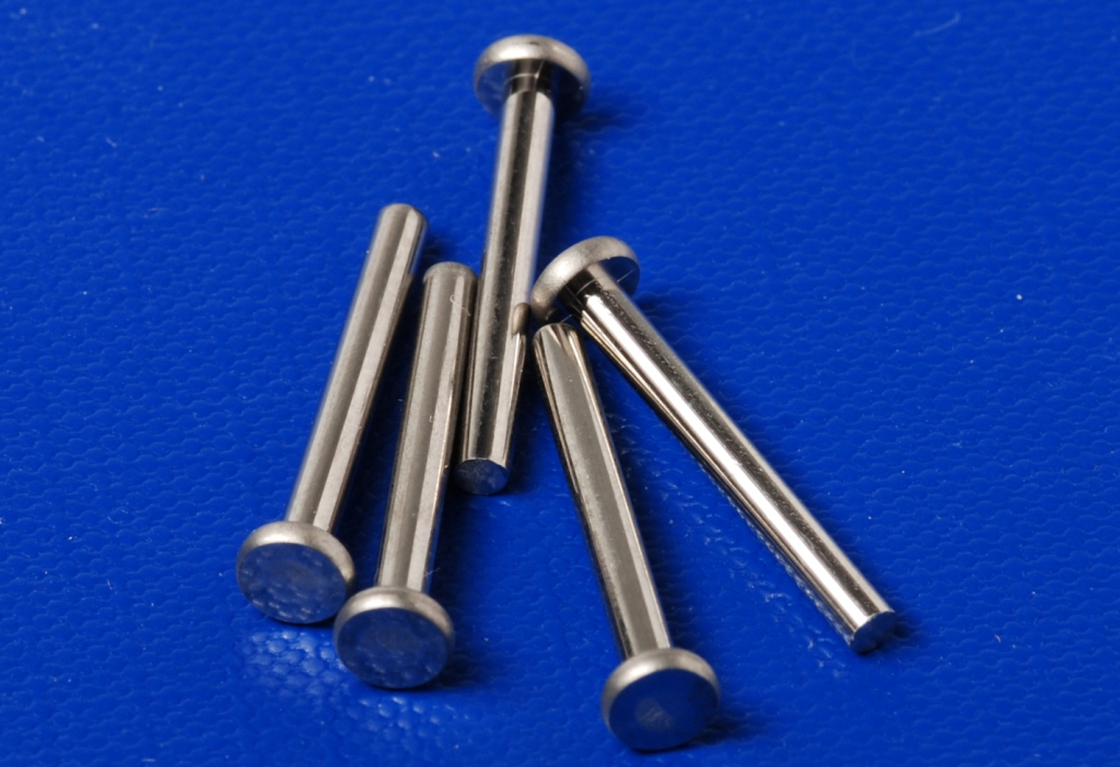 battery pin