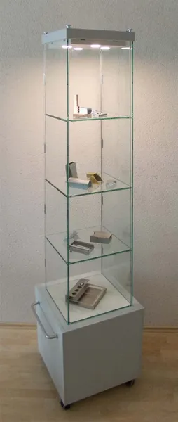 Modulare Glasvitrine