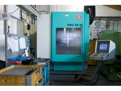 DMU 50 V