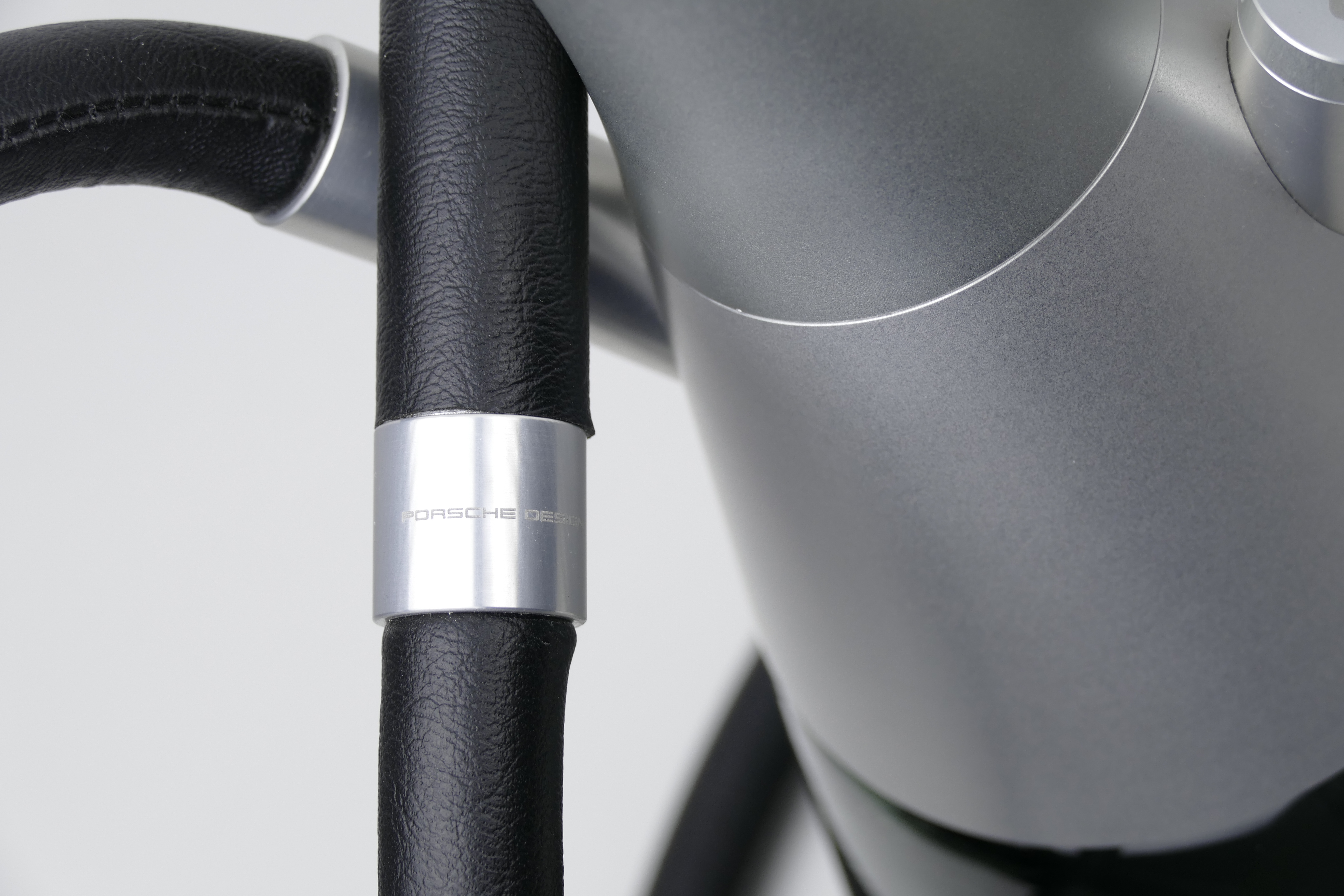 Porsche Design Shisha