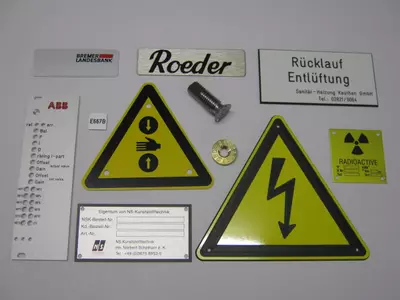 Schilderfertigung, Graviererei, Pulverbeschichtung