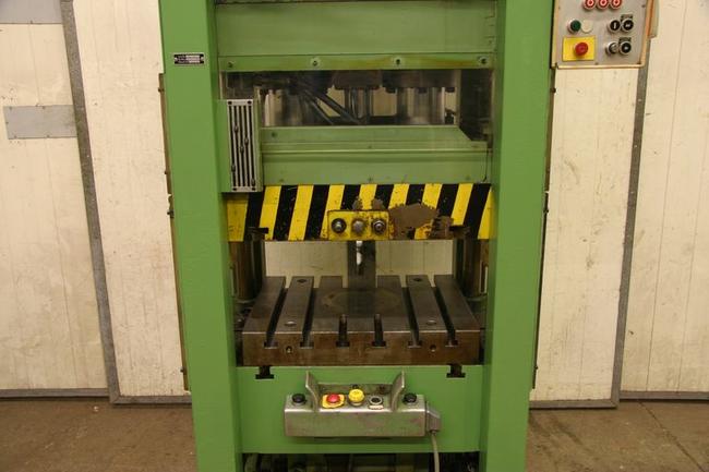Hydraulikpressen bis 160 t