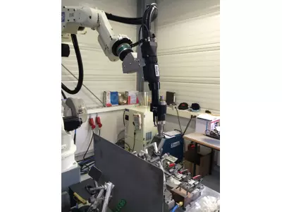 OTC-AX-V6L mit TOPTIG Schweißanlage