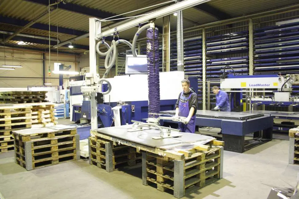 Trumpf-Laser Nd:YAK - Laser mit 5000W