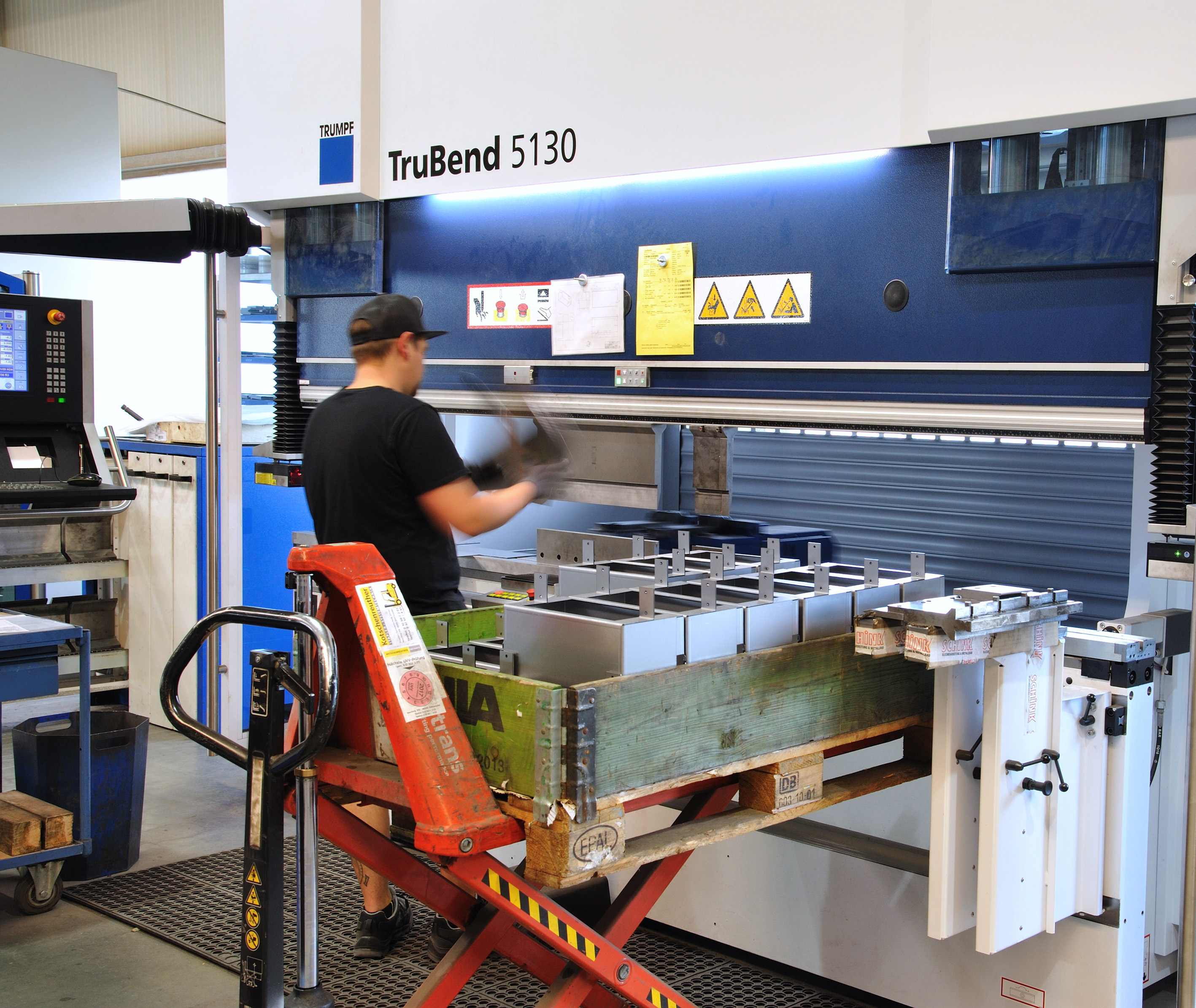 TrumaBend 5130 flexibles Abkanten von Standard- und Serienteilen bis 3 m Länge mit hoher Wiederholgenauigkeit