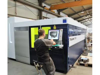 TruLaser 3040 flexibles Laserschneiden von Sonderformatblechen bis 4 x 2 m für wirtschaftliche Einzel- und Serienteile