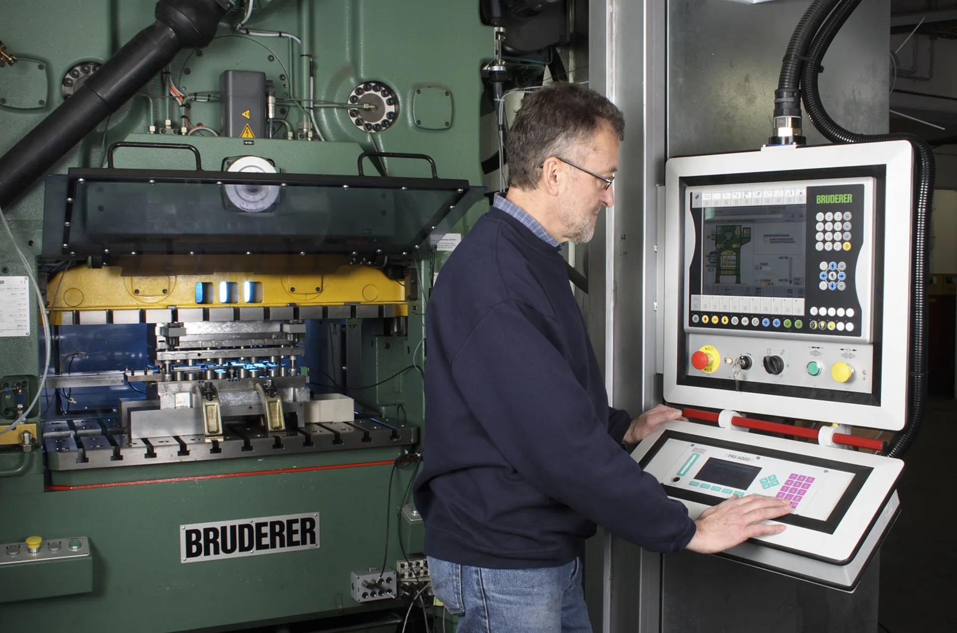 5 Stanzautomaten