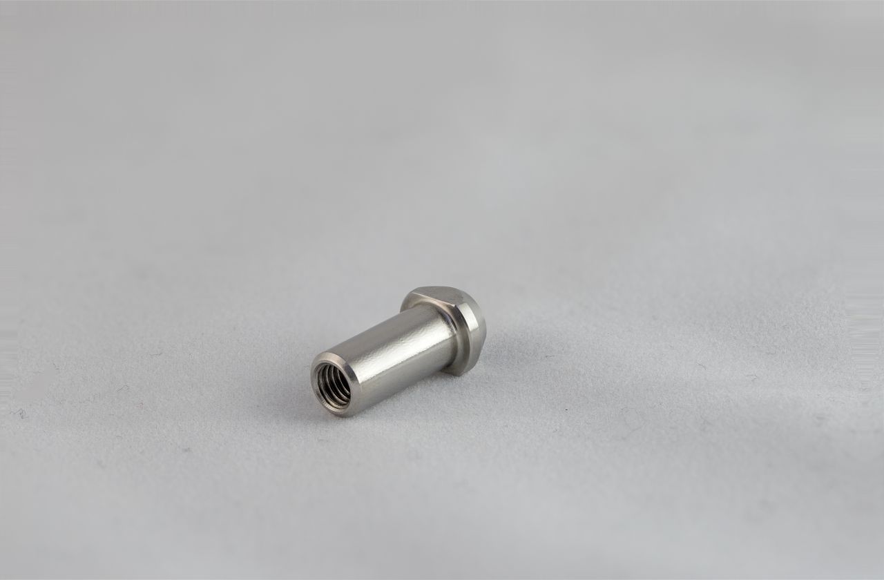 Stift mit Innengewinde