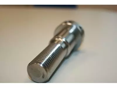 Drehteil mit Sondergewinde für Maschinenbau