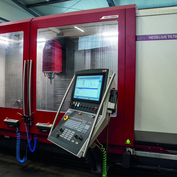 Tiltenta 7-2600 5-Achsen-Bearbeitungszentrum