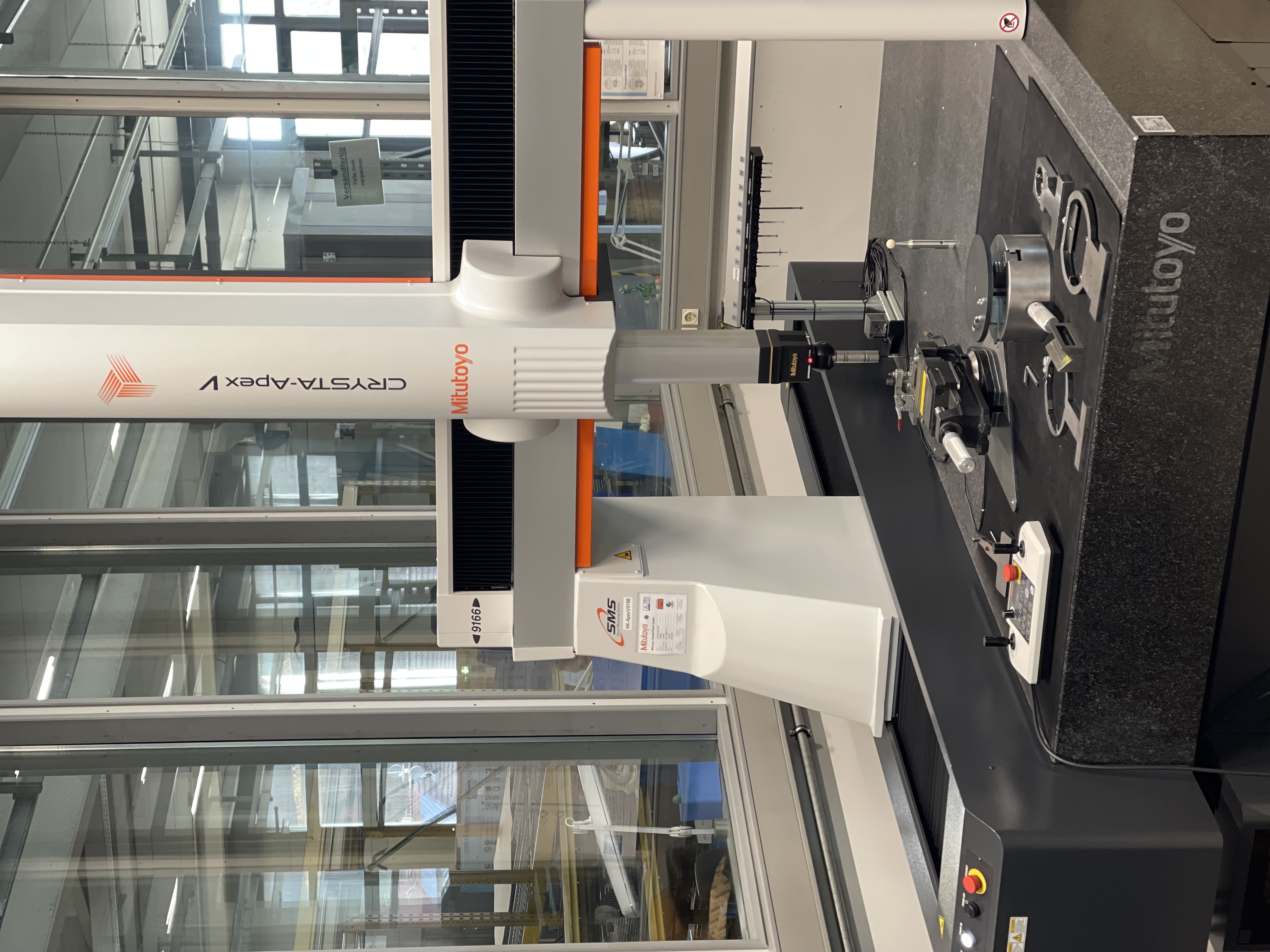 3D Messmaschine CRYSTA-Apex V9166
