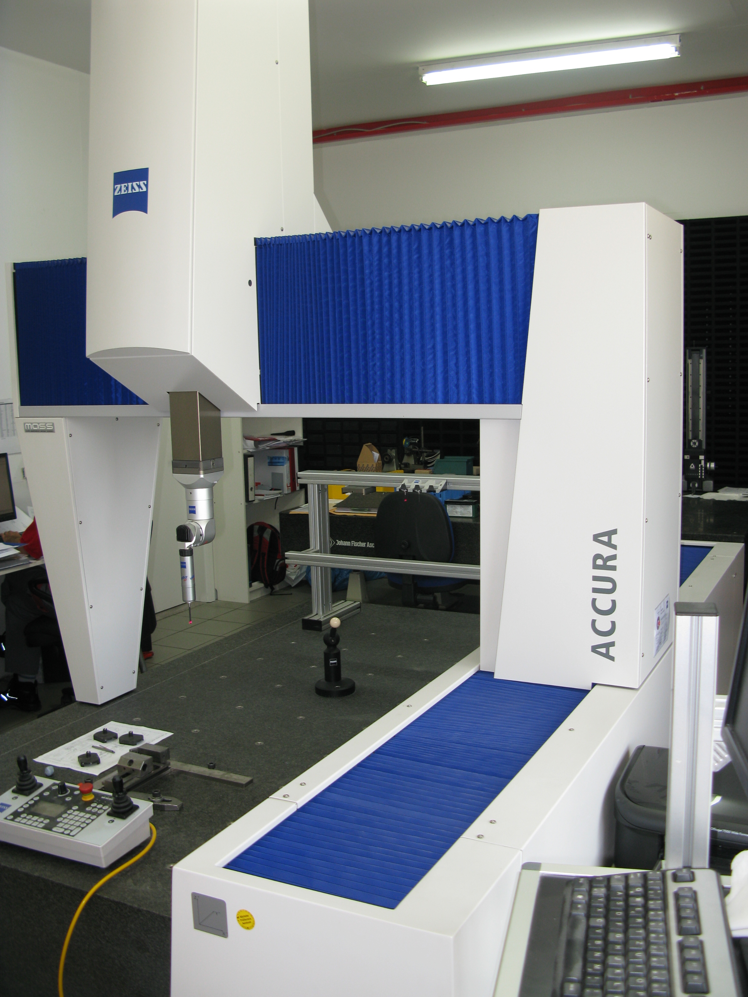 Zeiss  Messmaschine Accura
