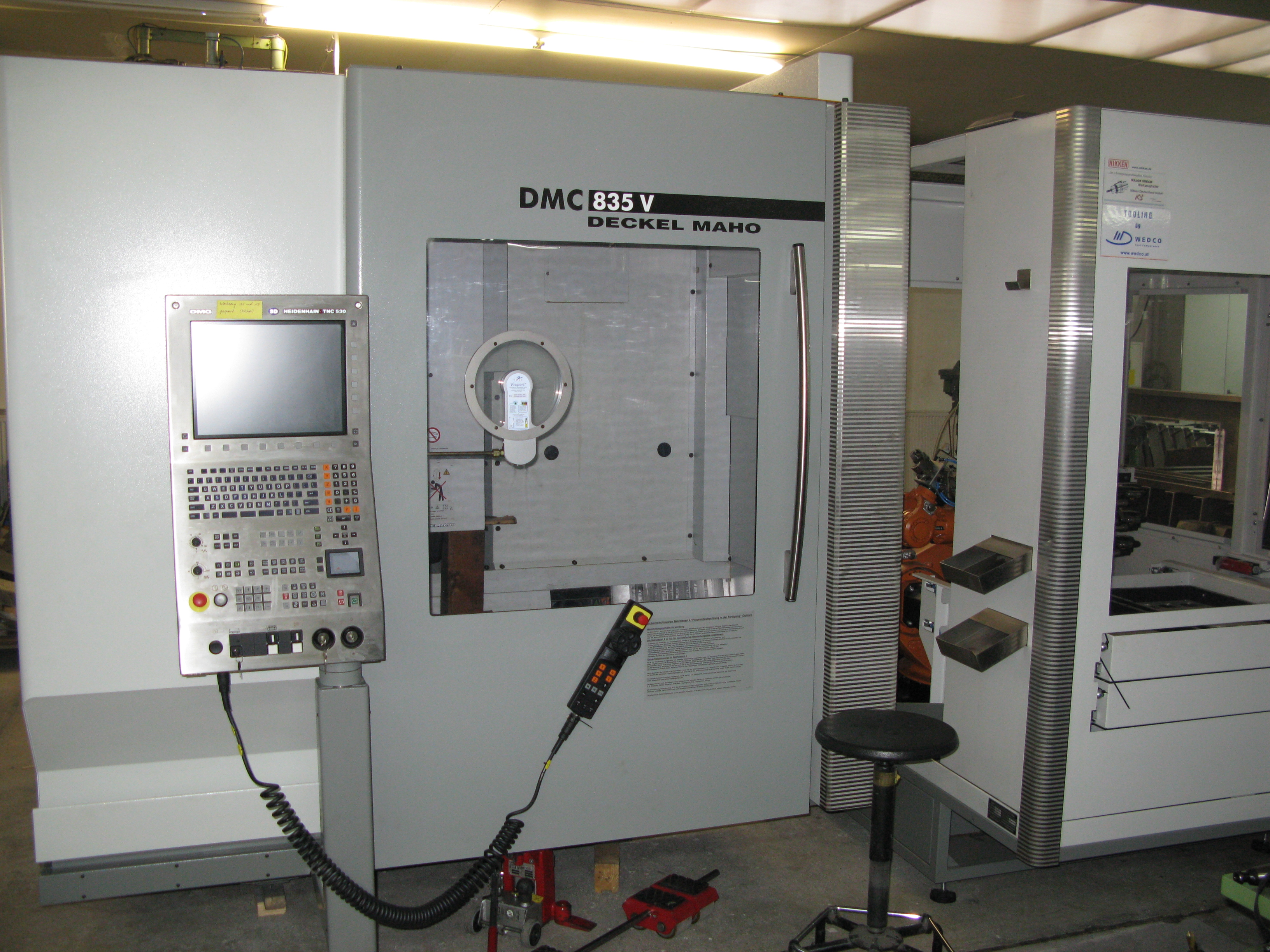 Fräsmaschine  mit  KuKa 