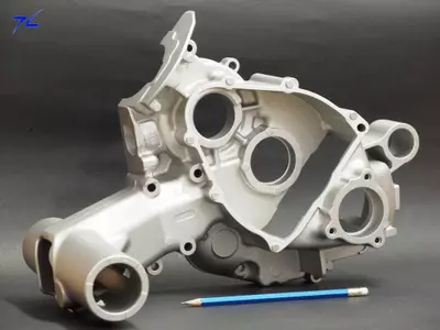 Motor und Getriebeblock