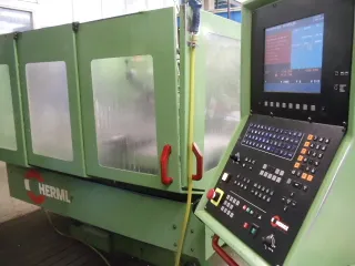 UWF 900 HERMLE