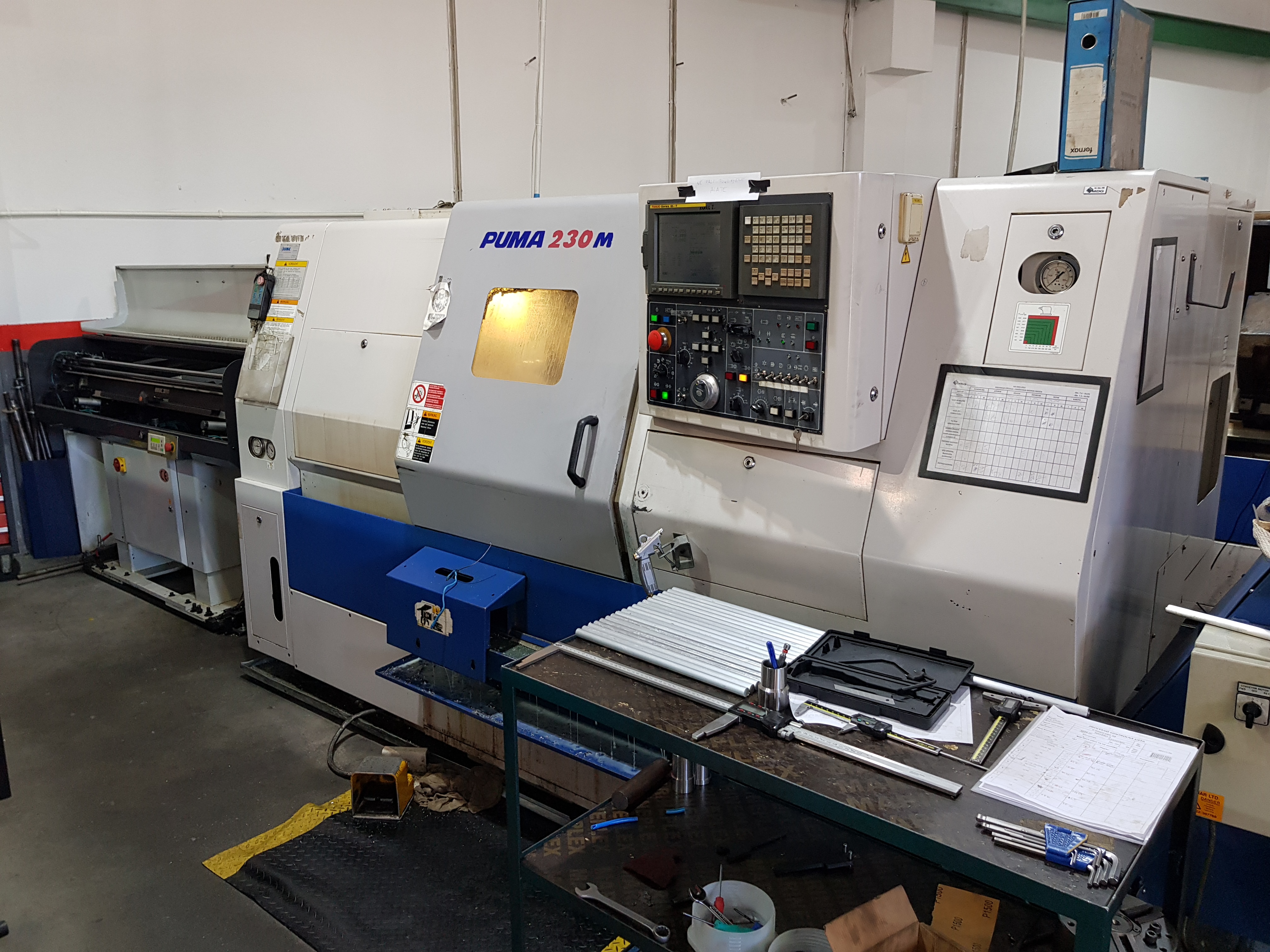 PUMA 230M / BAR FEEDER