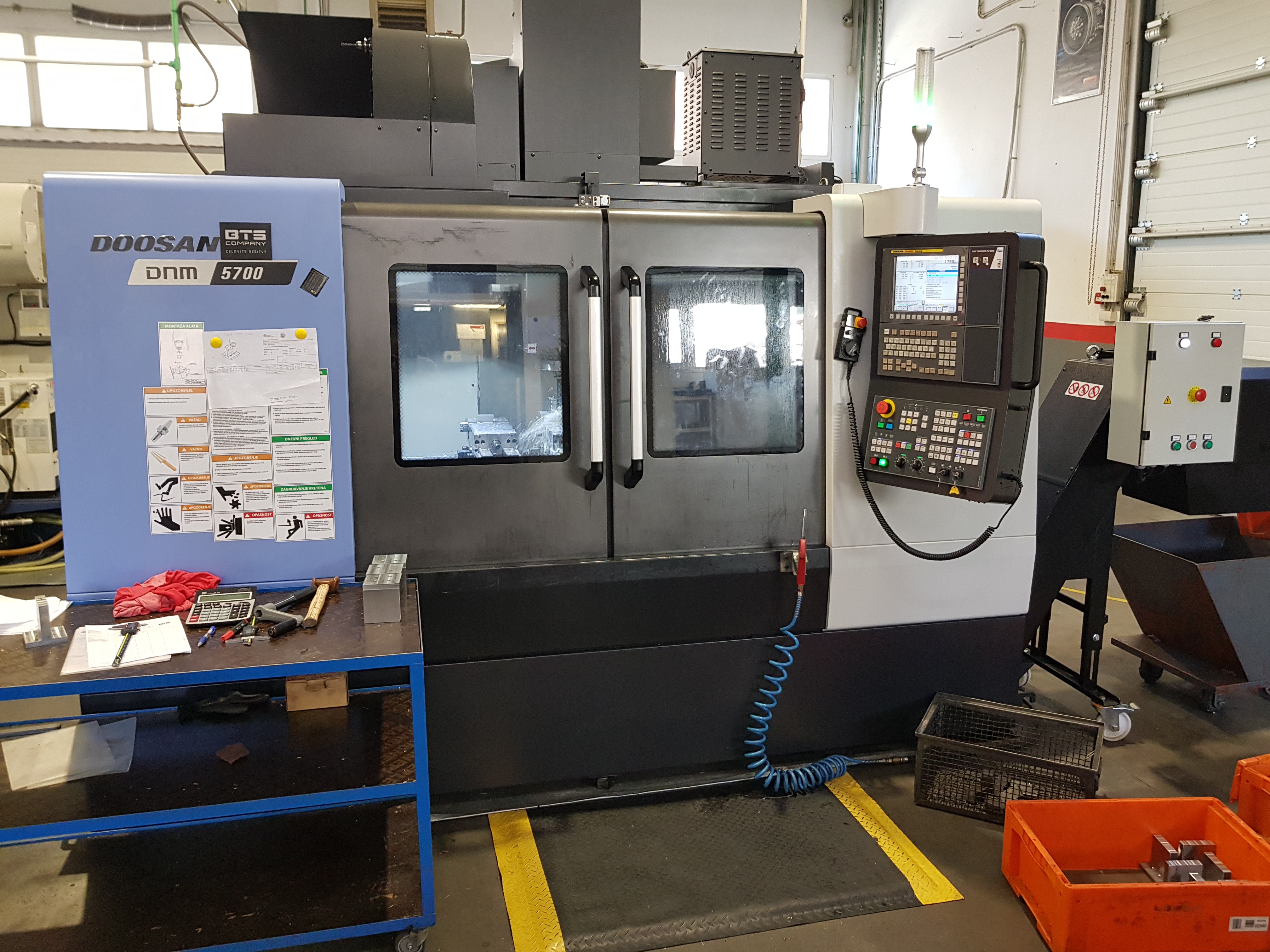 DNM 5700