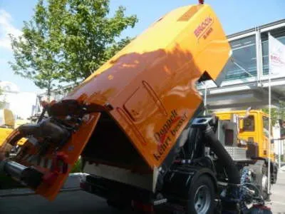 Großkehrmaschine Brock Kehrtechnik