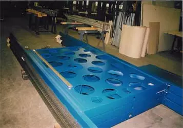 Langhobeln und Bohrwerken