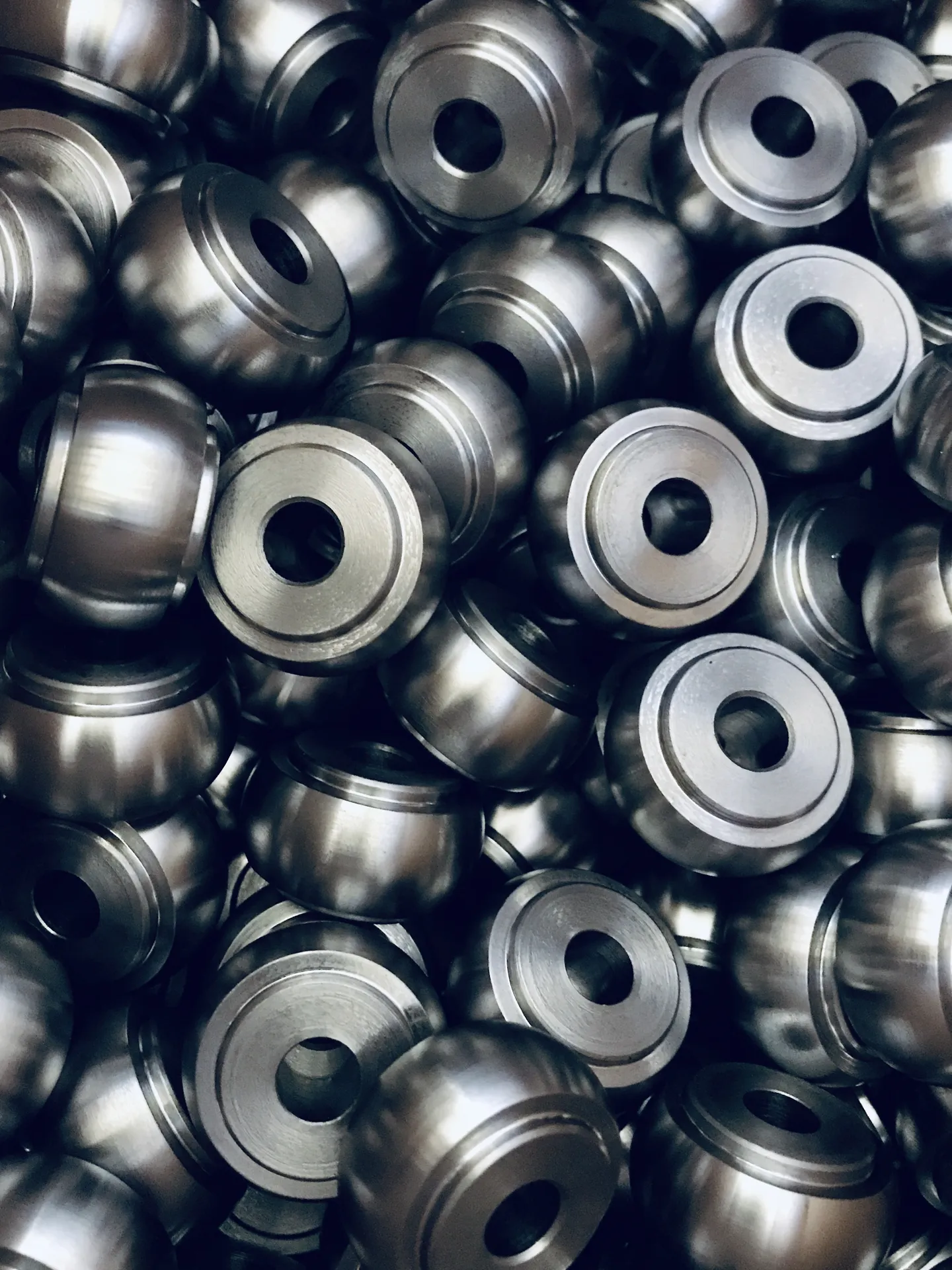Roller for chain conveyor