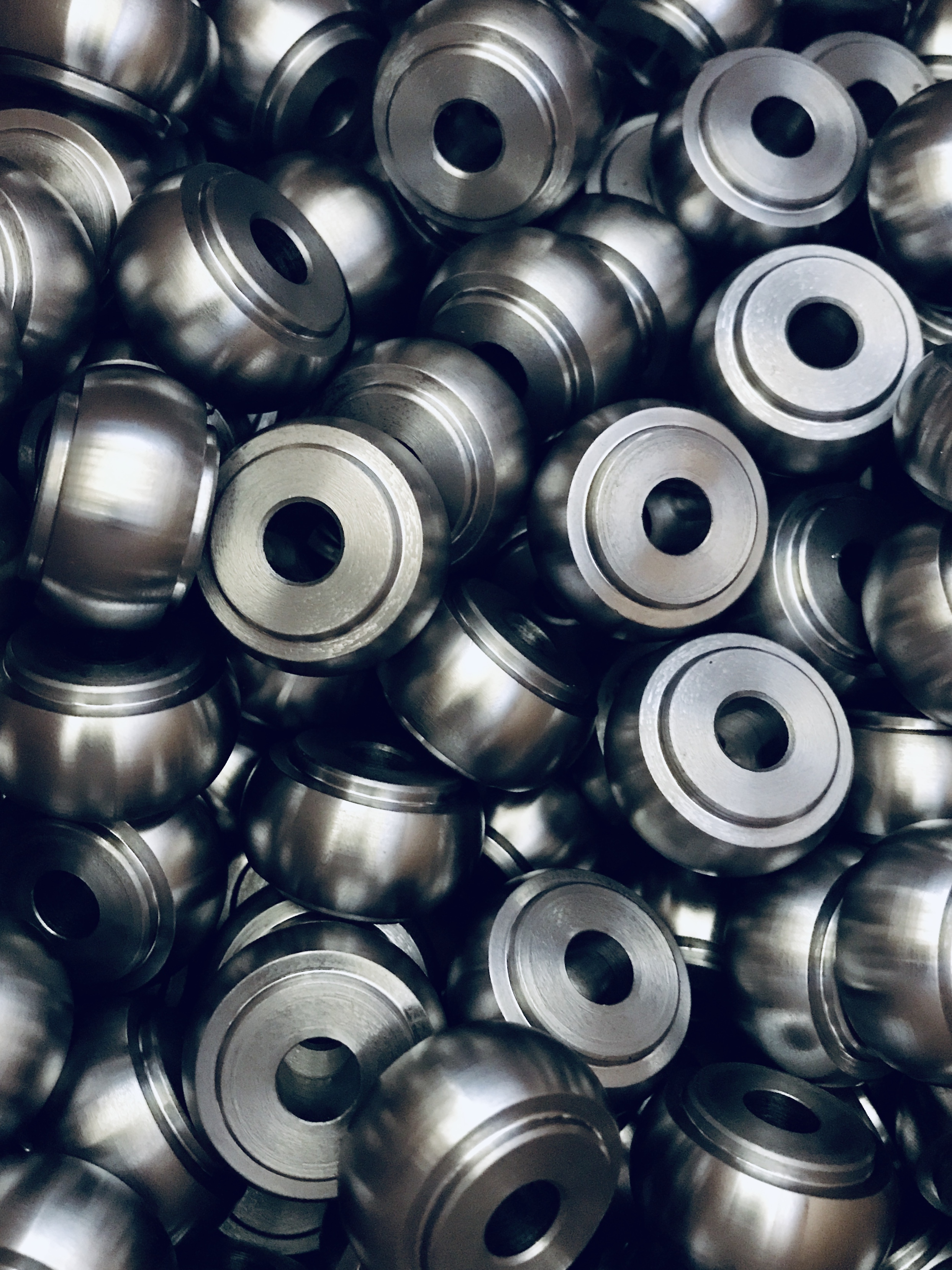 Roller for chain conveyor