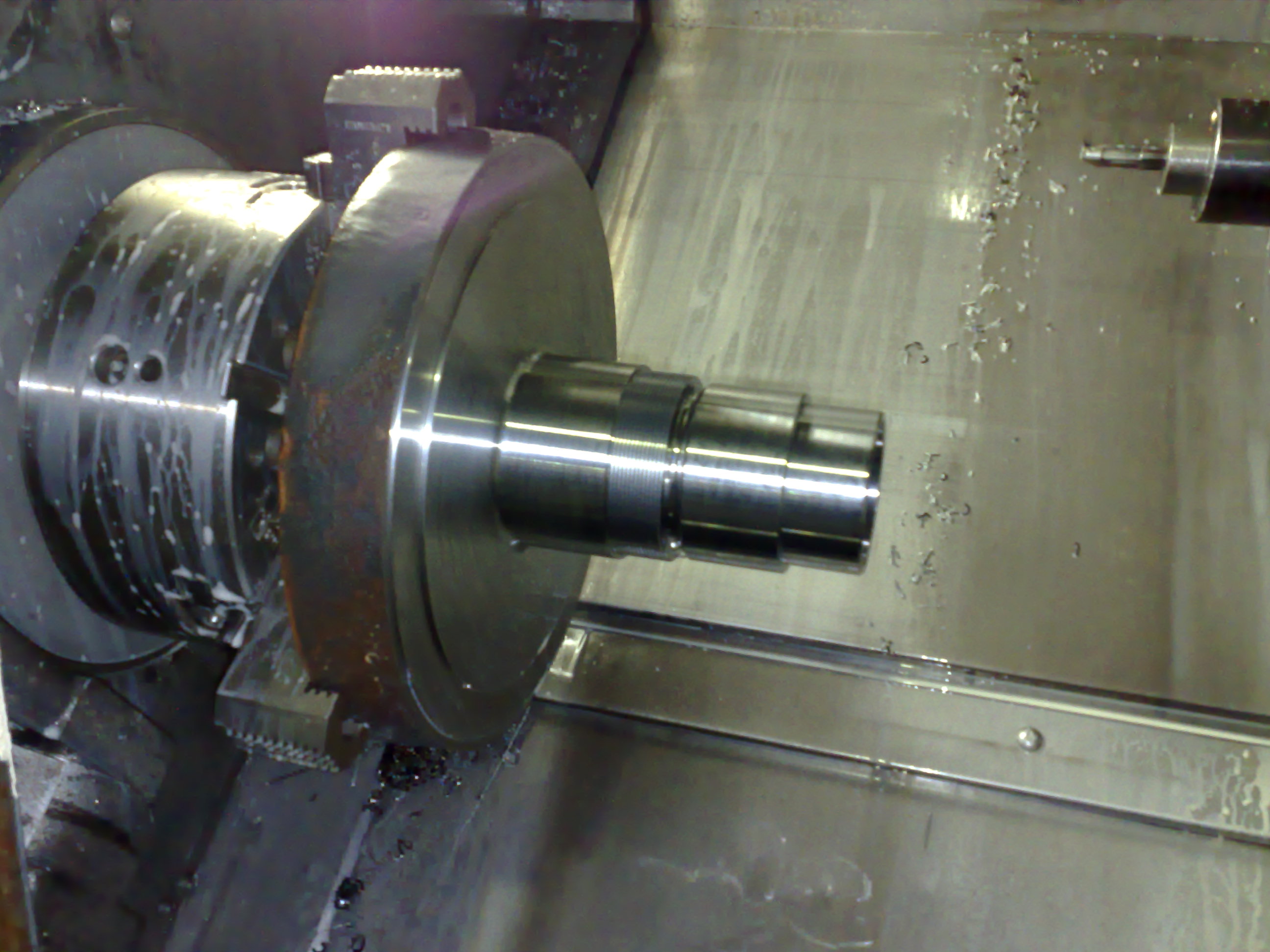 Hydraulic rotor shaft made of 1.7225