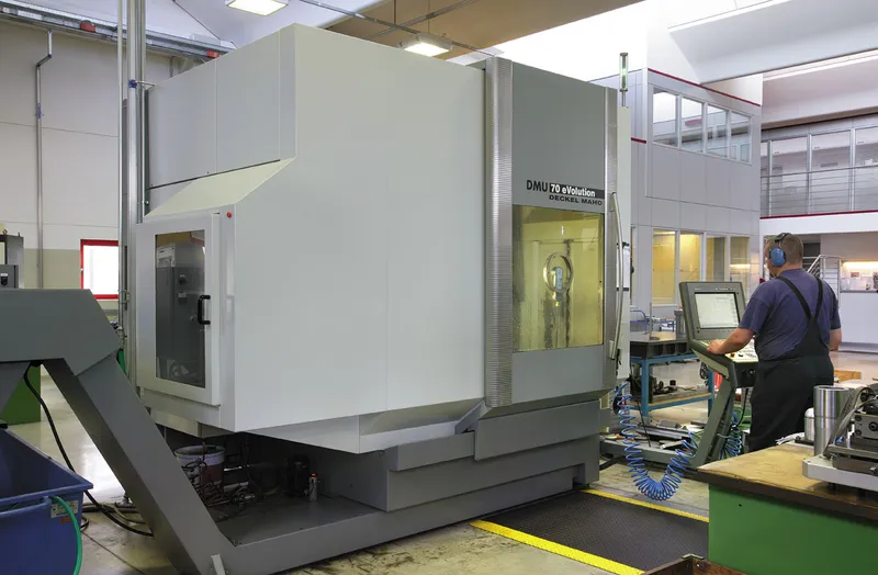 5-axis machining centre DMU 70 eVolution