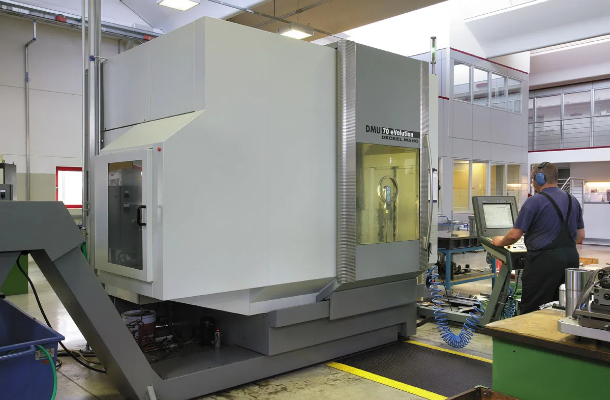 5-axis machining centre DMU 70 eVolution