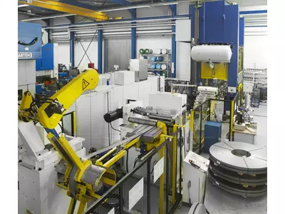 630 t mit Coilanlage und Transfer