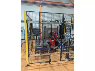 Hurco VMX24 mit Roboterbeladung