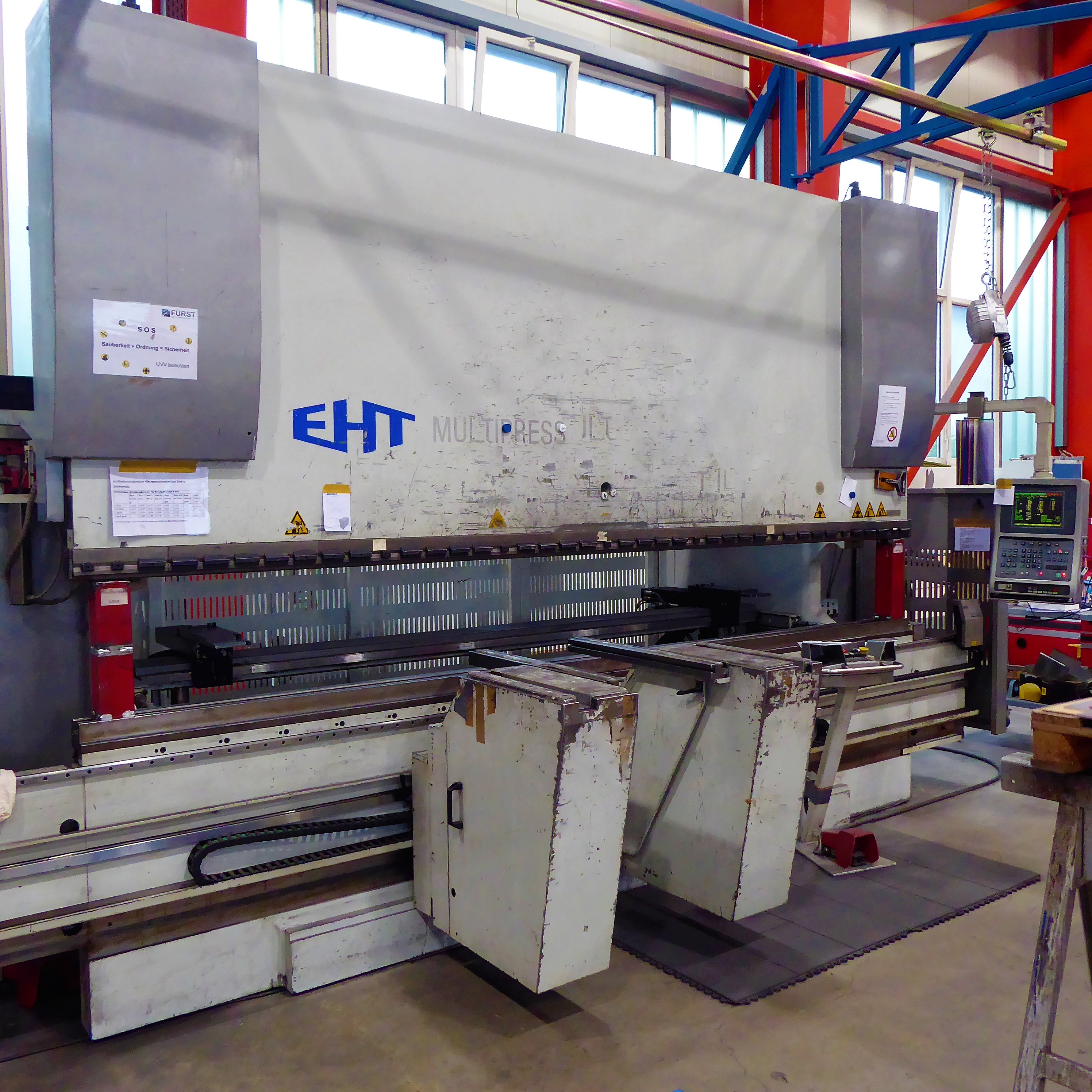Multipress 225 t 4m