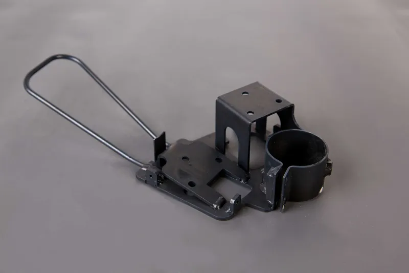 Halter aus Stahl