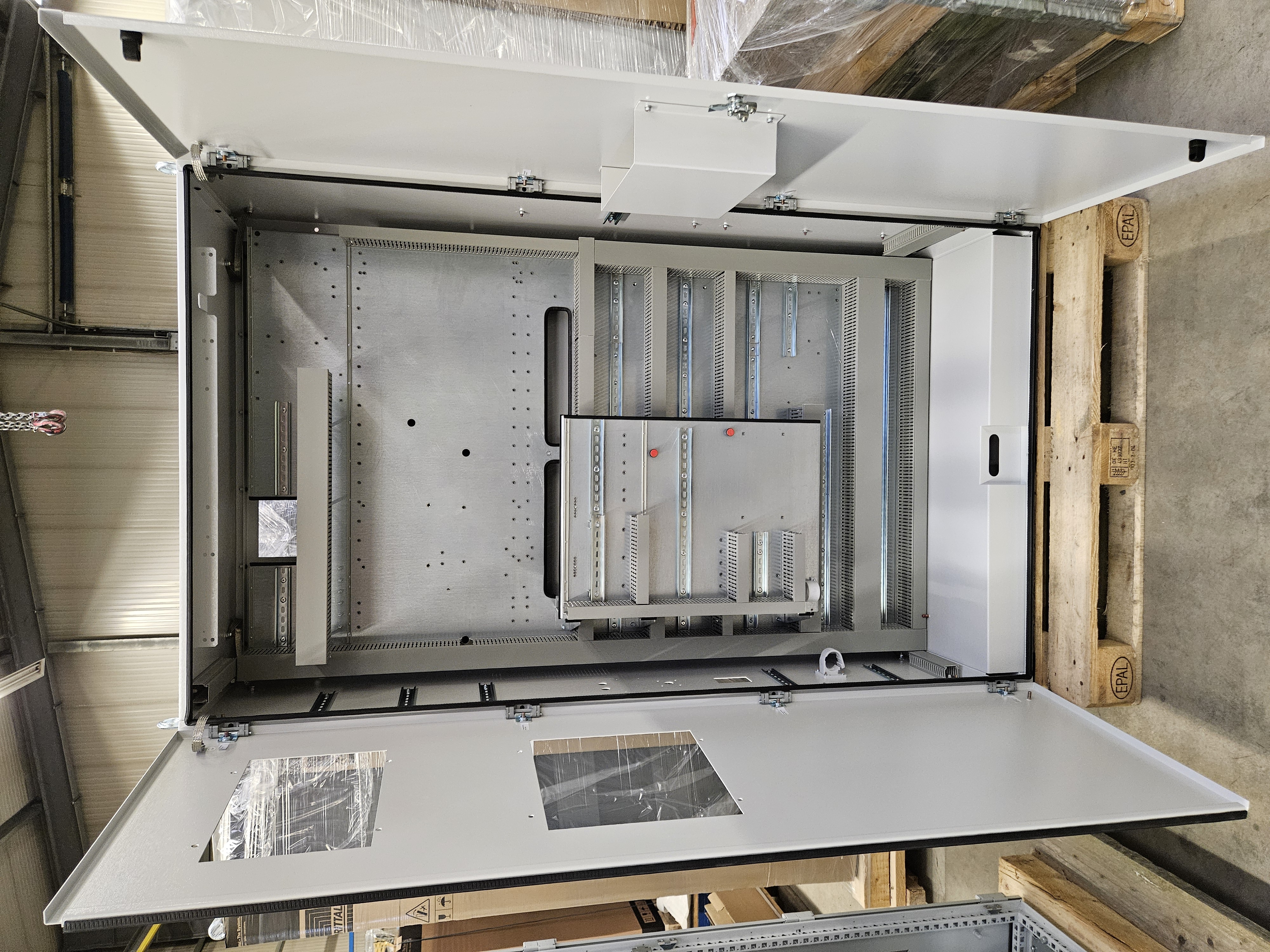 vormontierter Schaltschrank