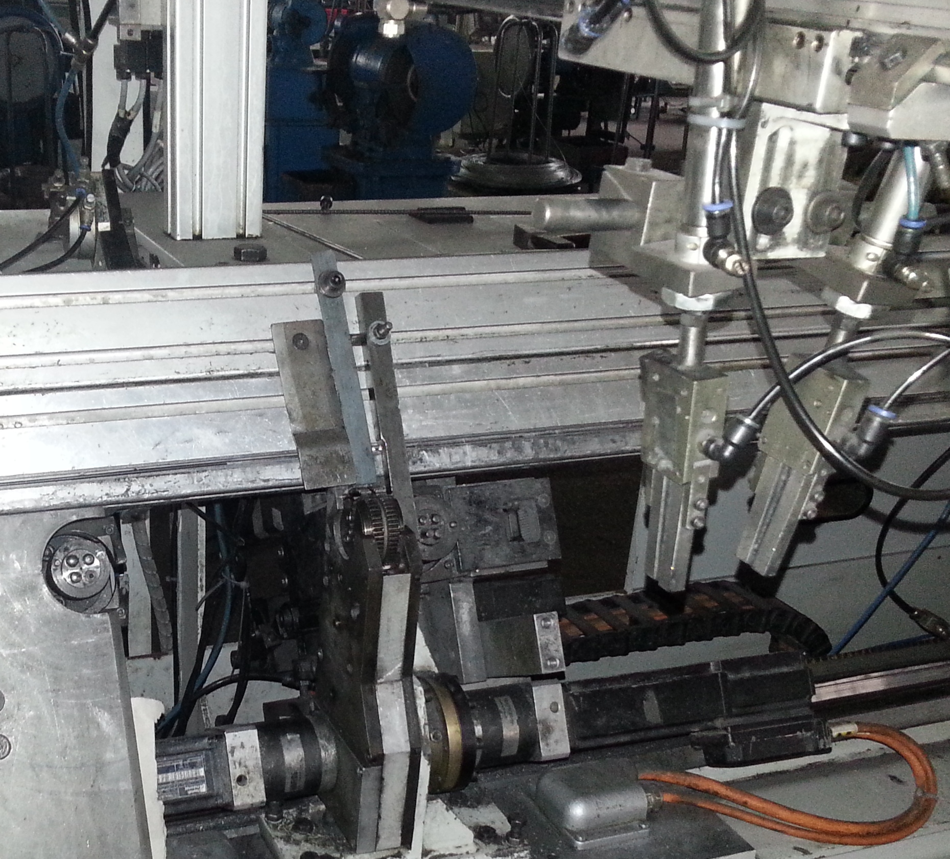 LMS Zweikopfbiegemaschine