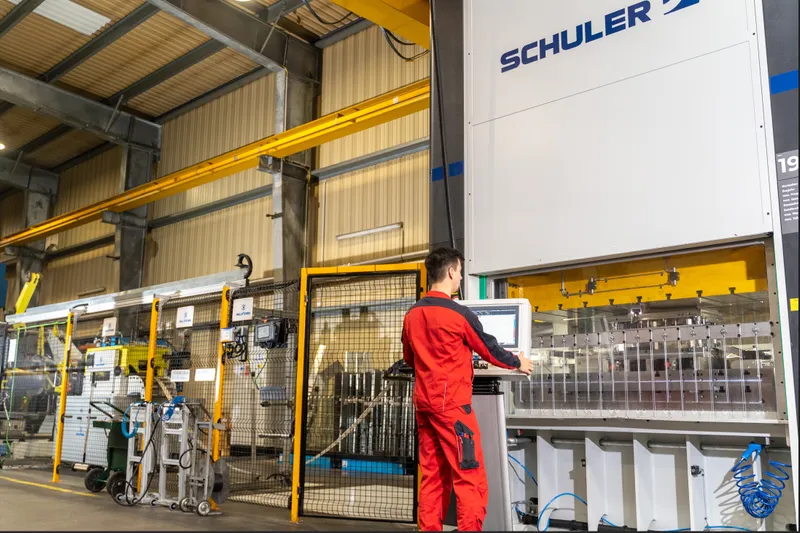 Exzenterpresse 200t Schuler MC200