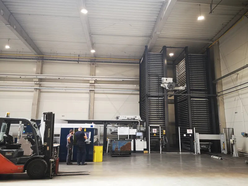 Trumph 6kW Fiber Laser with Remmert automatic storage
