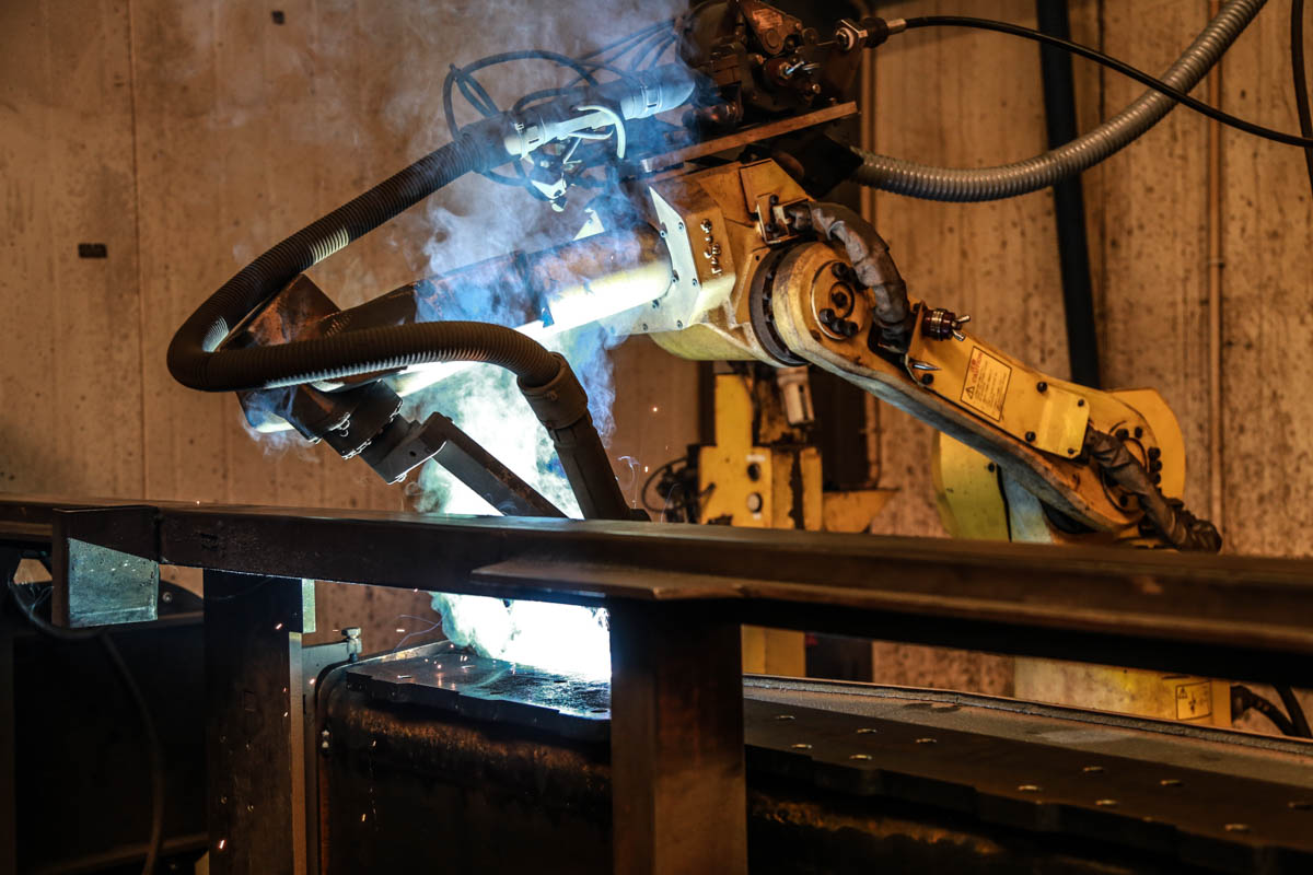 Welding Robot with two 1-axis positioners