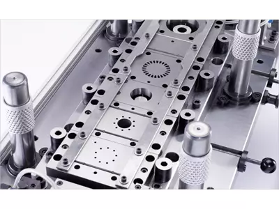 Folgeverbundwerkzeug