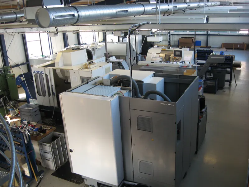 DMC835