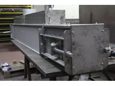 Kettenförderer aus Edelstahl