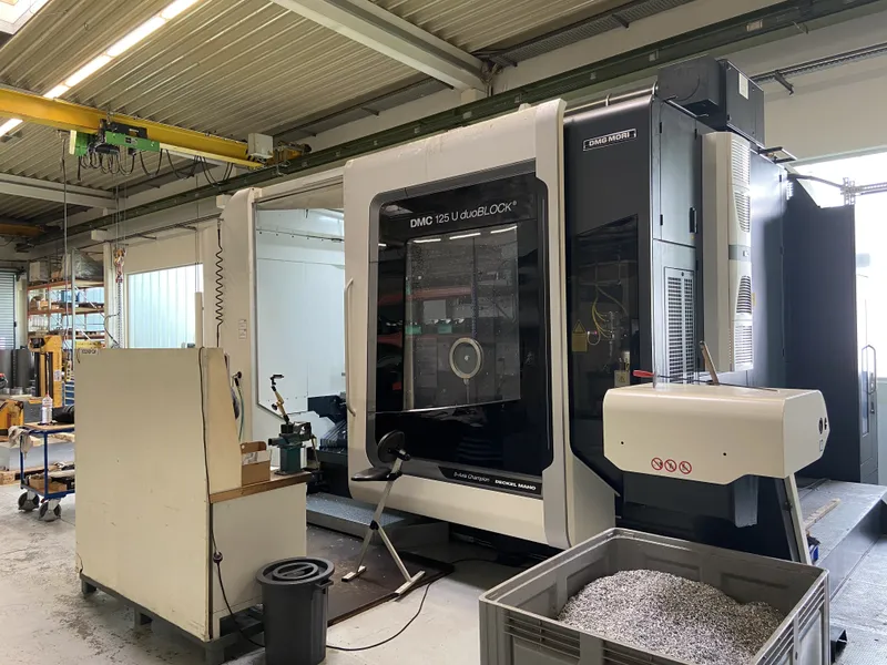 5-Achs CNC-Fräsmachine
