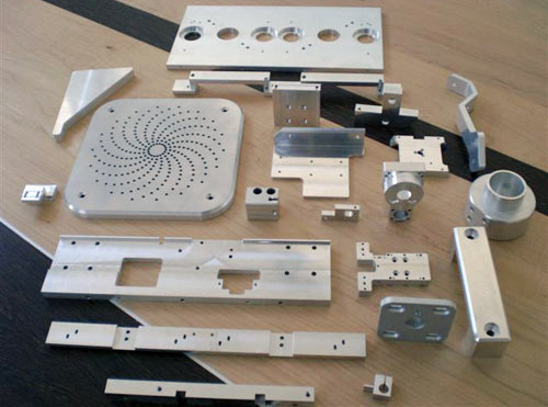 Maschinen- und Präzisionsteile