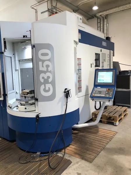 G352