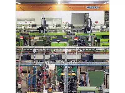 Spritzgie�maschinen