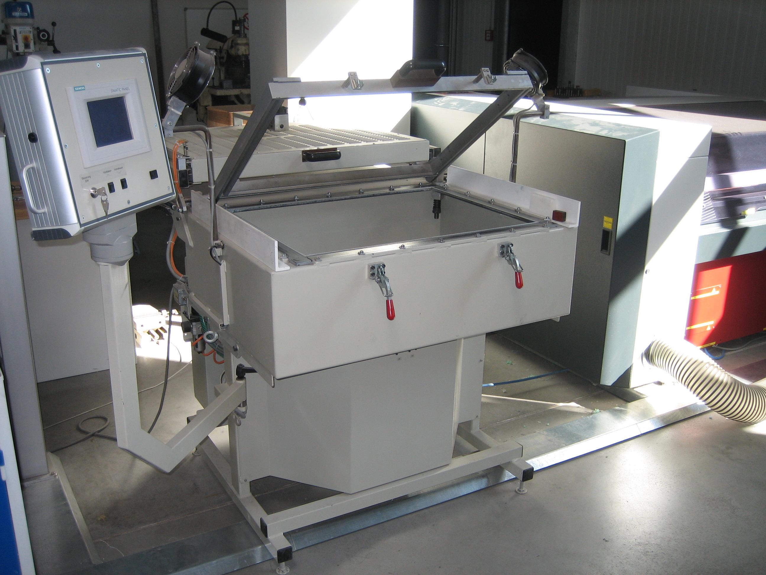 Tiefziehmaschine