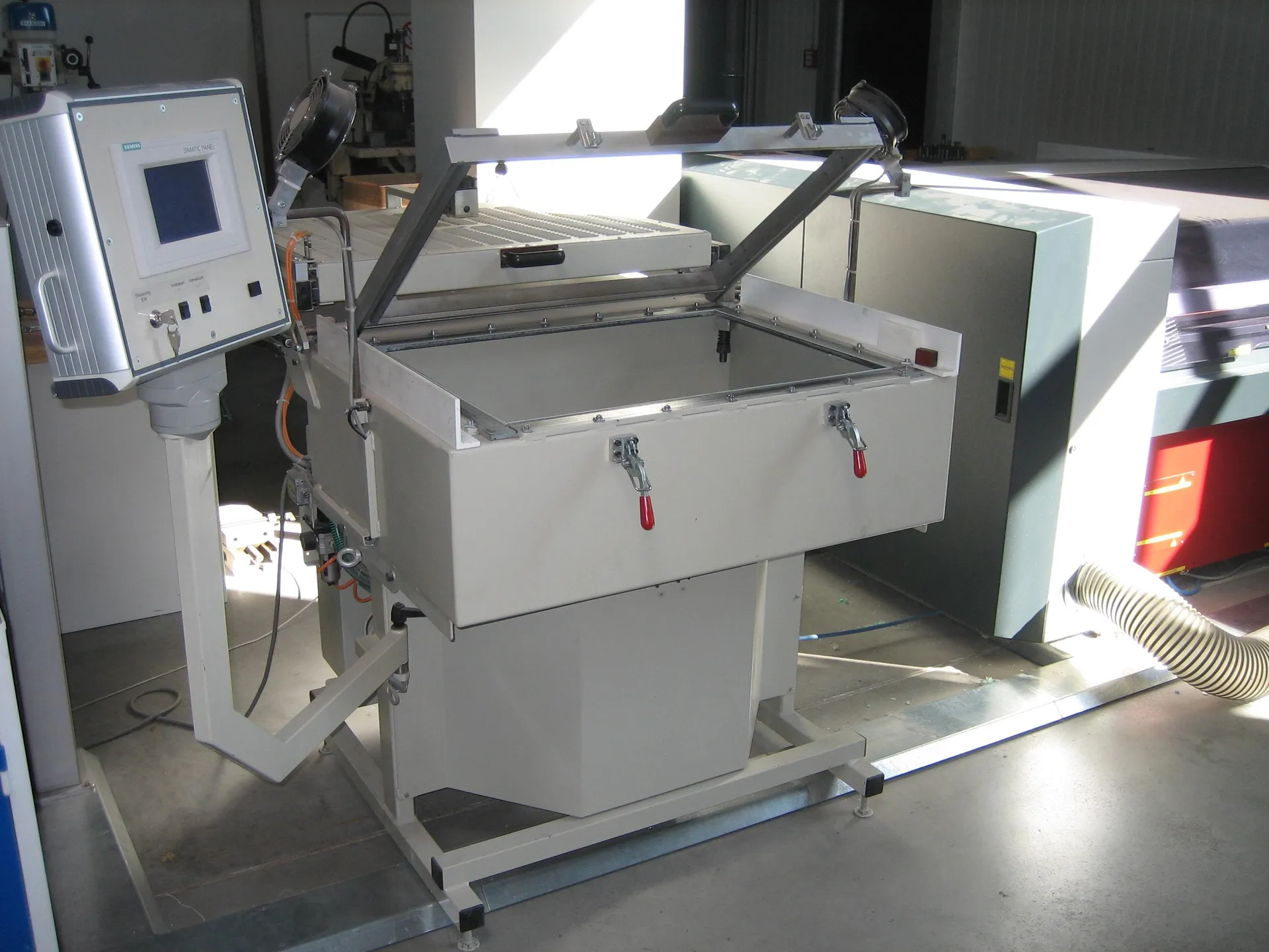 Tiefziehmaschine