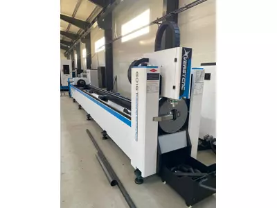 Pipe laser cutting machine