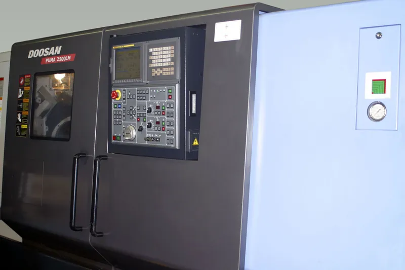 DOOSAN PUMA TT2500LM